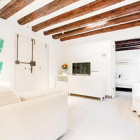 San Marco, Centrale, Moderno Adatto Per Coppia