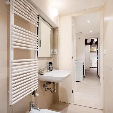 Apartment San Marco, Centrale, Moderno Adatto Per Coppia